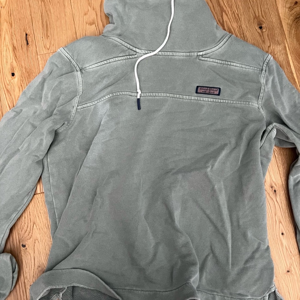 Vineyard Vines Green funnel neck pullover